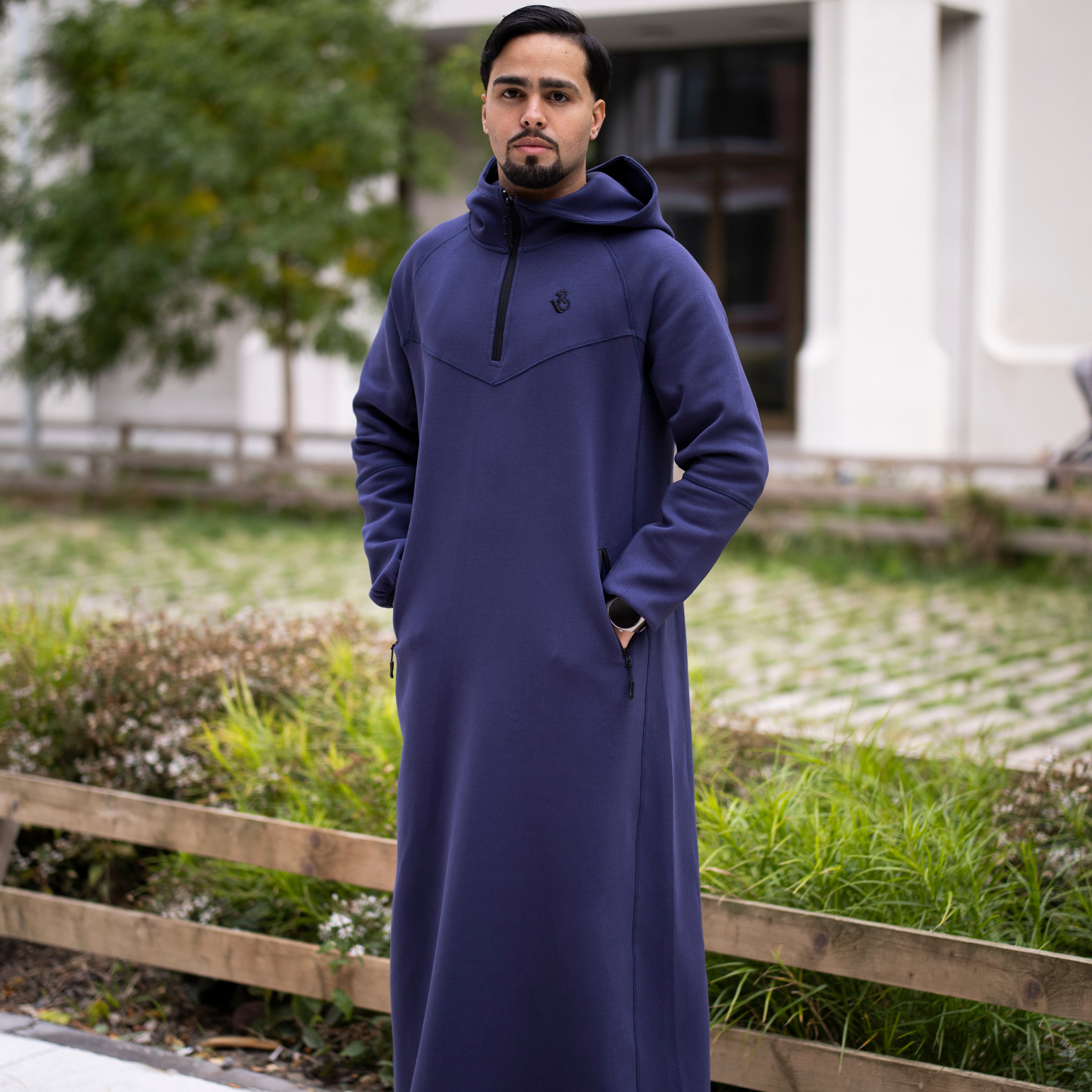 QAMIS TECH V1 - BOMBAY'S COUTURE