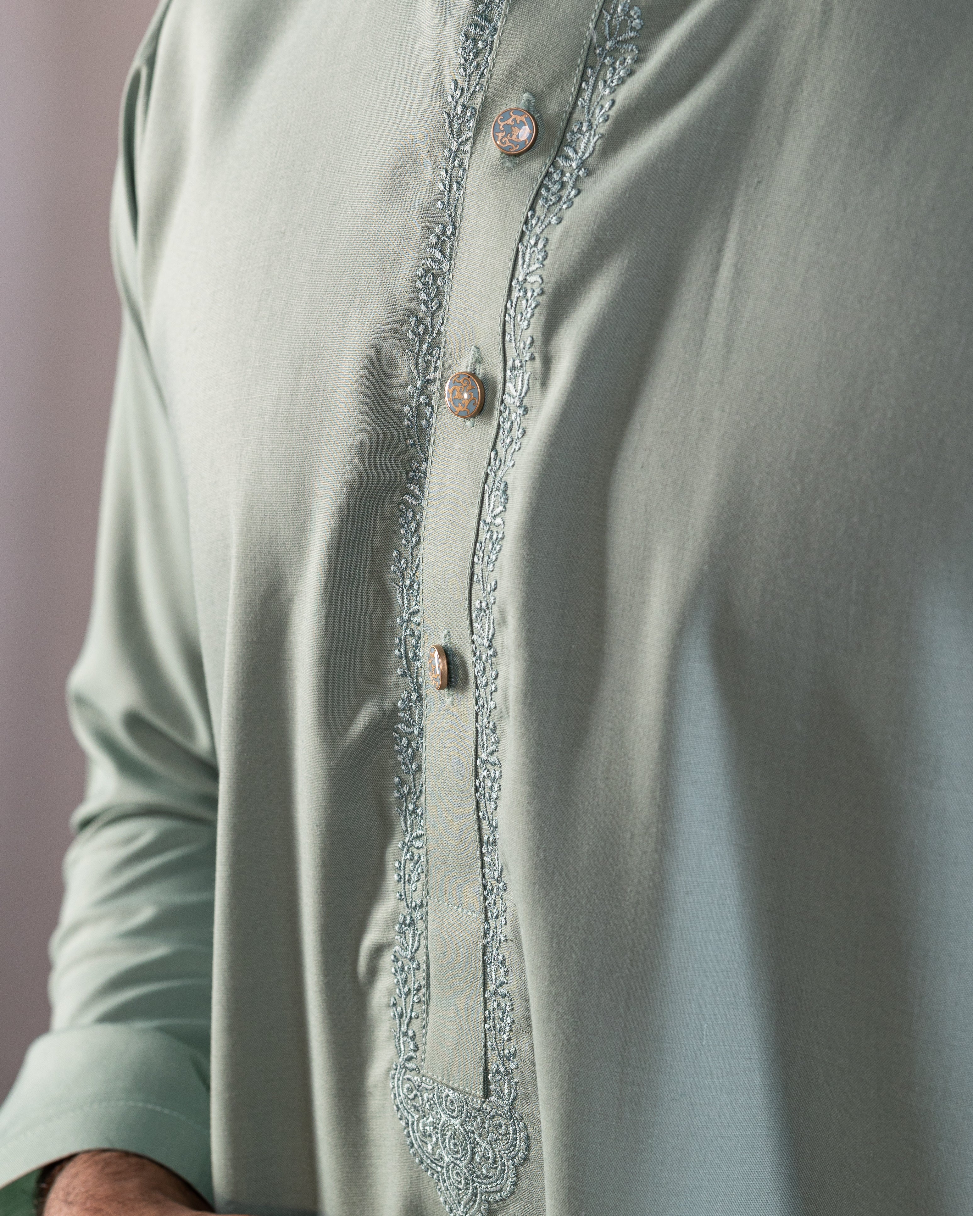 Saroual Qamis Water green